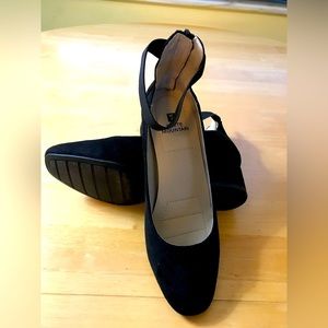 White Mountain Heels